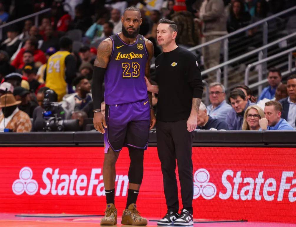 突发！退赛！詹姆斯官宣罕见伤病...