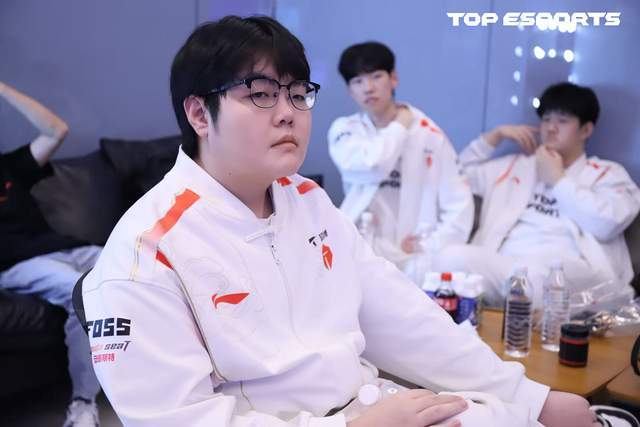 LPL季后赛：TES大战AL，胜者(zhě)与BLG爭(zhēng)夺联赛冠军！