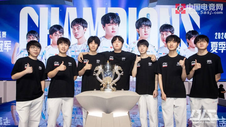 2025LPL总决赛：BLG捧(pěng)起(qǐ)银龙杯，knight獲(huò)得FMVP，收獲(huò)职业生涯第六个LPL冠軍(jūn)