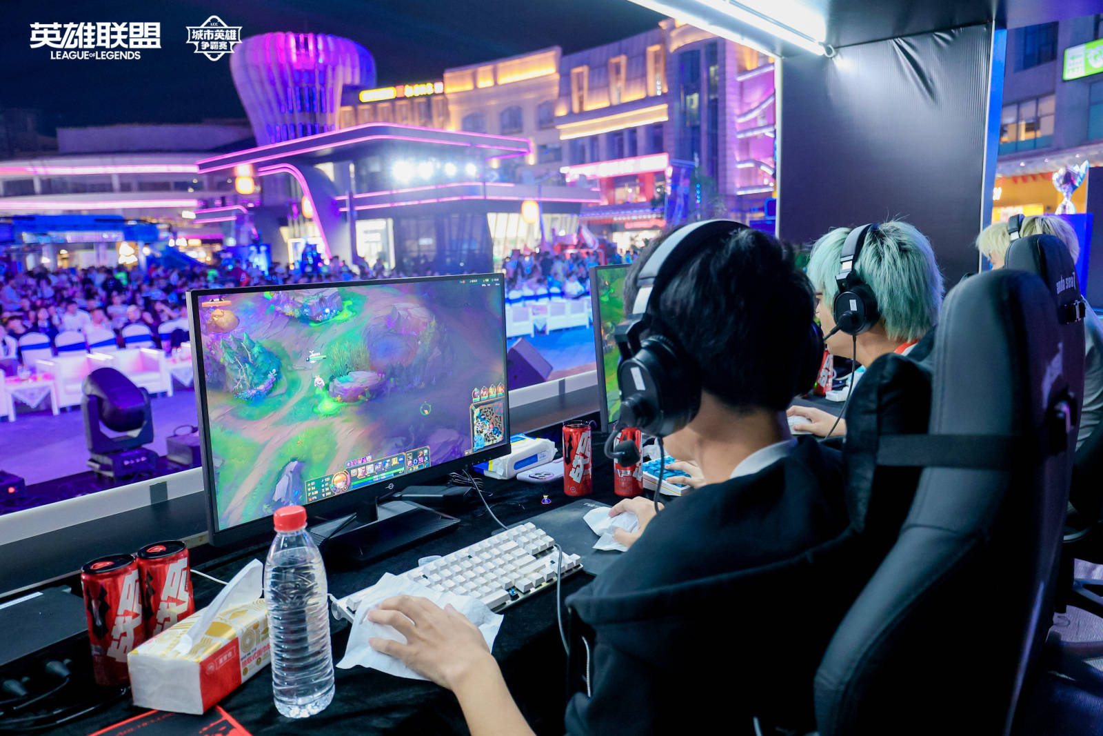 LOL城市英雄争霸赛全国总决赛万江启幕,首日两强诞生