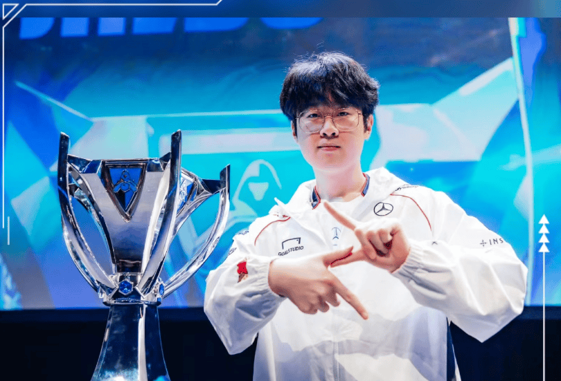 资讯：JDG耗资上亿组银河战艦(jiàn)！要买宙斯(sī)老公左(zuǒ)手冲击S16