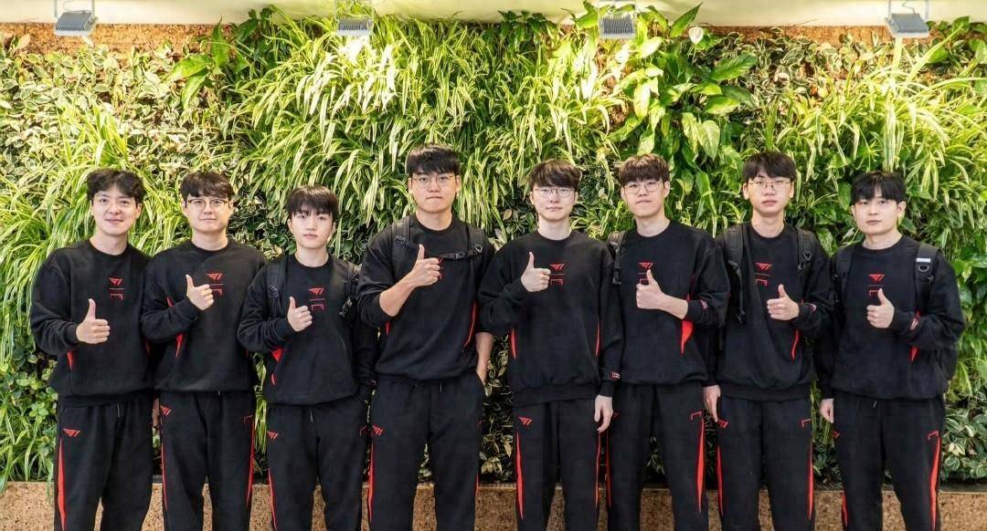 T1王朝基石动摇！FMVP射(shè)手Gumayusi離(lí)队，LPL迎来狙(jū)擊(jī)Faker最佳时機(jī)