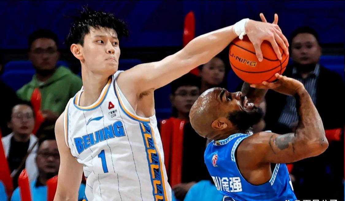 CBA新赛制引发争议，何去何从？