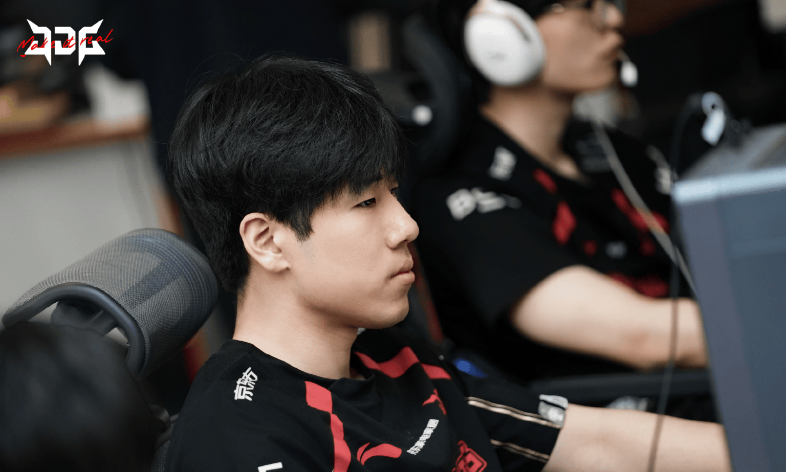 德玛西亚杯：OMG能否保持黑马本色？BLG迎来首战