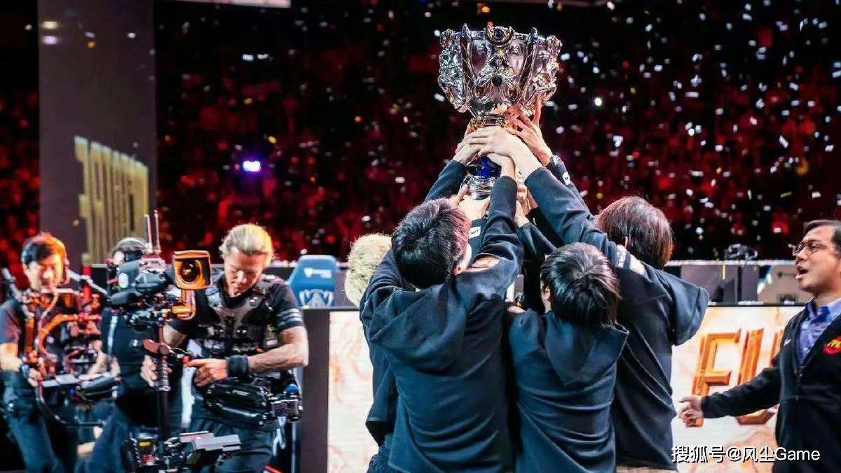 LPL转会期改革失败！6位一线选手休息，仅有3人参加竞拍