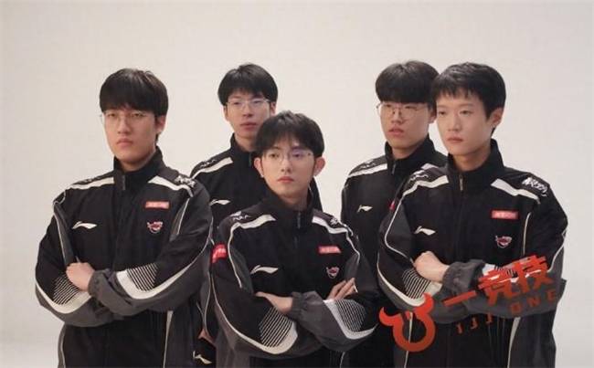 【一竞技(jì)1Jingji】LOL：全球总决赛 T1 3比2淘(táo)汰AL！