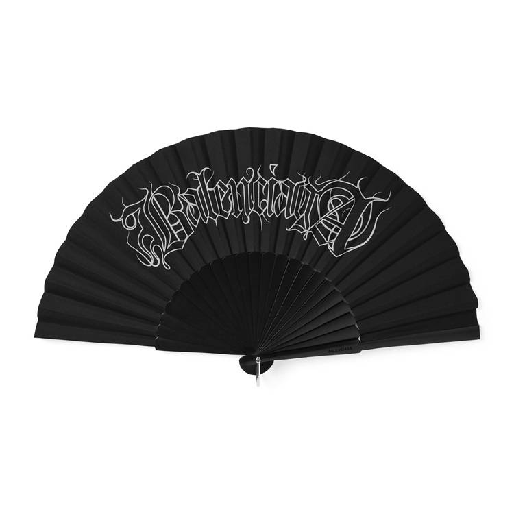 Balenciaga 2026春季系列新品发布：Pamela别针弯月包、Le City手袋全解析