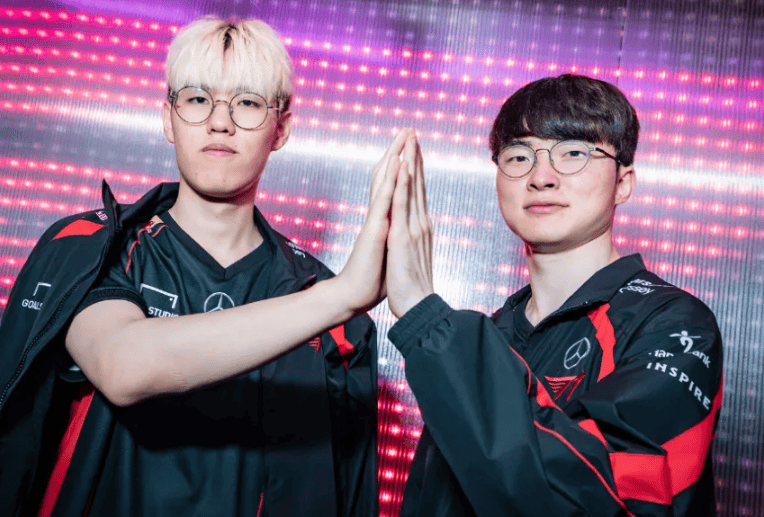 平衡竞技与社交：LOL时隔五年重启双排的考量